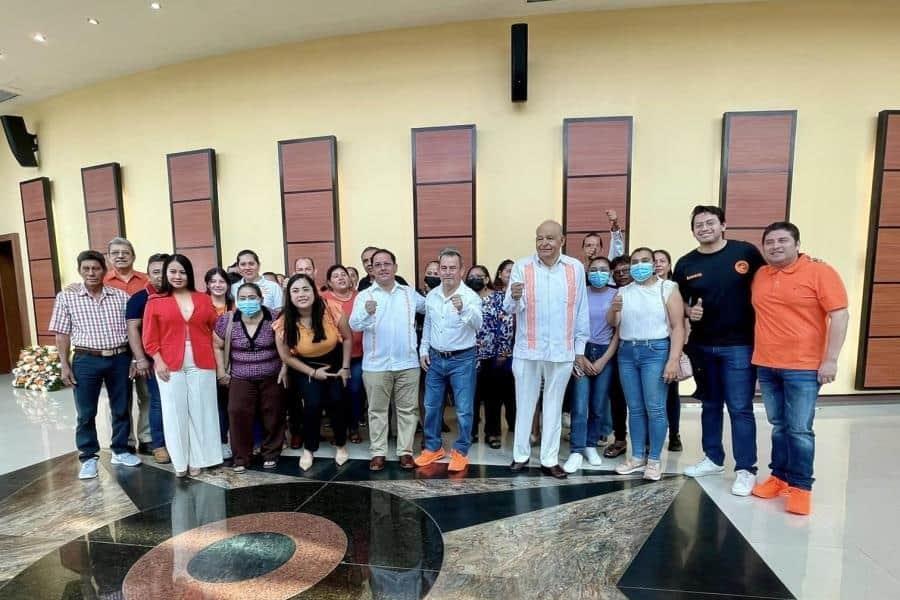 Toman protesta a José Manuel Pérez, como delegado de la Fundación Lázaro Cárdenas de MC en Tabasco