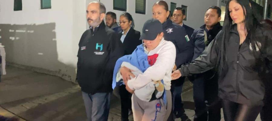 Entregan a sus padres a bebé robado por niñera en Hidalgo