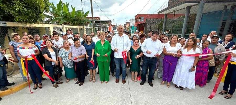 Cierra enero con más de 490 mdp en obra pública entregada en seis municipios: Carlos Merino