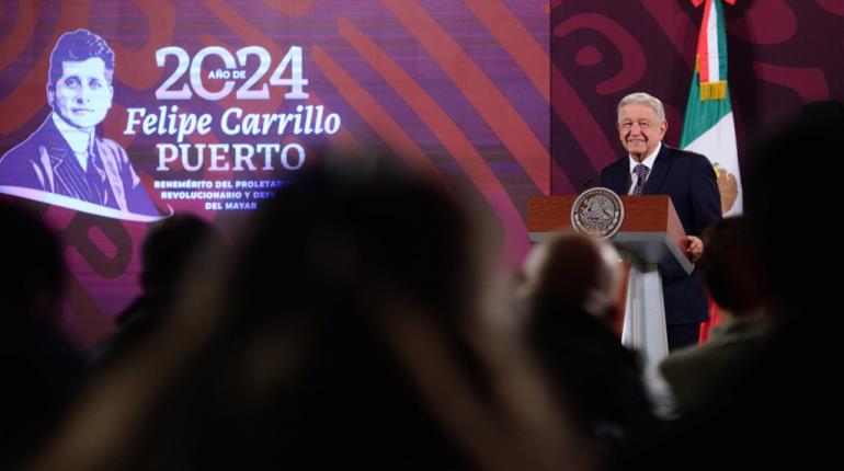 "Asunto político", extracción ilegal de datos de periodistas: AMLO