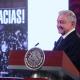 López Obrador presume portada de su nuevo libro titulado "¡Gracias!"