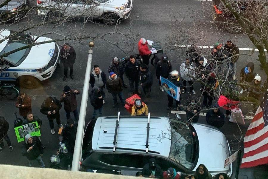 Protestan en evento de Xóchitl Gálvez en Nueva York, EE.UU.