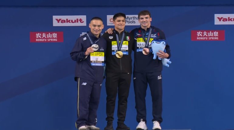 Osmar Olvera, oro en trampolín de un metro en Mundial de Natación en Doha