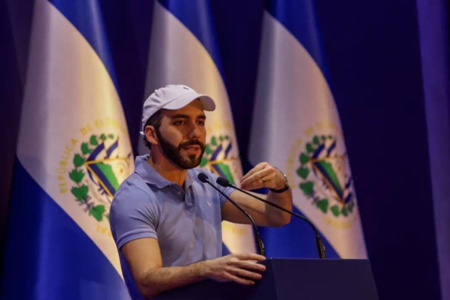 Bukele se autoproclama ganador de presidenciales en El Salvador