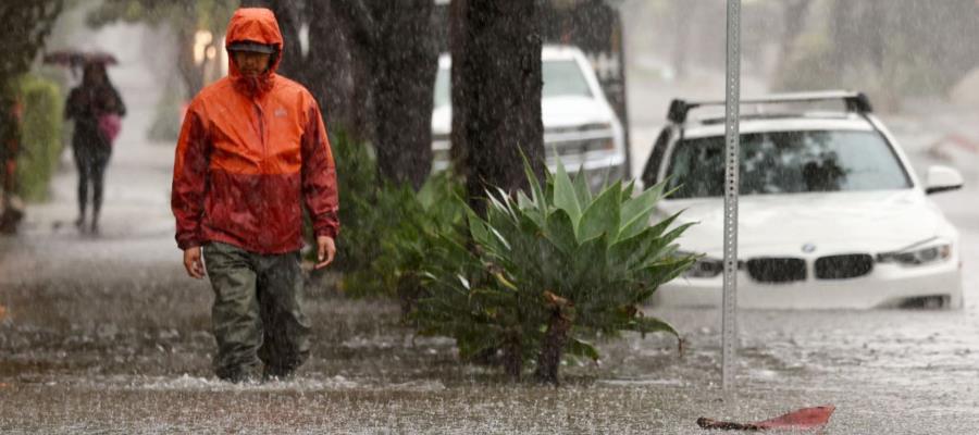 Una mujer muerta y diversas inundaciones dejó fuerte tormenta en California