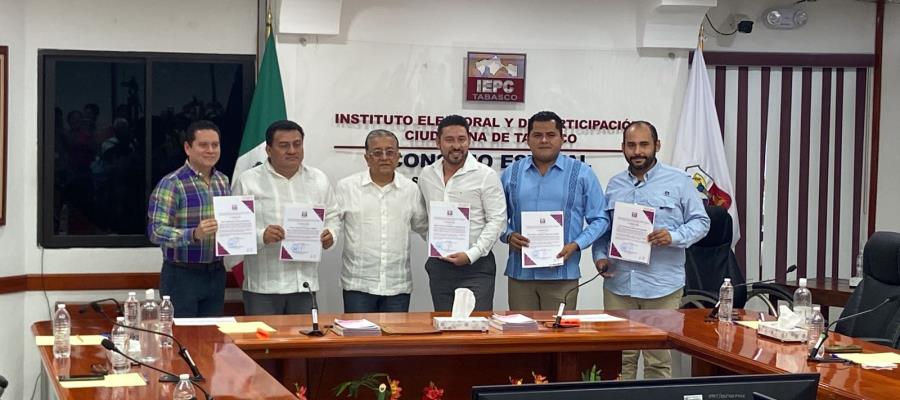 IEPCT entrega constancias de validación de firmas a cinco aspirantes a candidaturas independientes