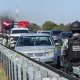 Auto abandonado en autopista de Celaya genera pánico