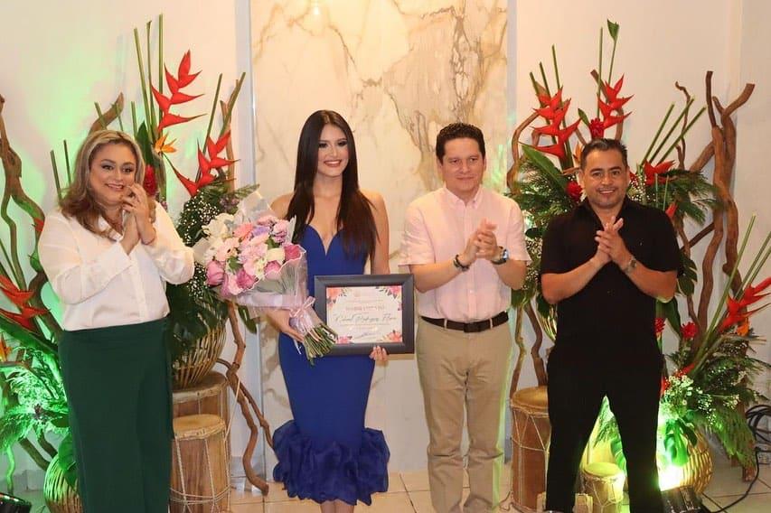 Realizan pedida oficial de Nahomi Rodríguez para representar a Cunduacán en Feria Tabasco