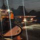 Se estampa grúa contra poste de luz en la Cárdenas - Villahermosa