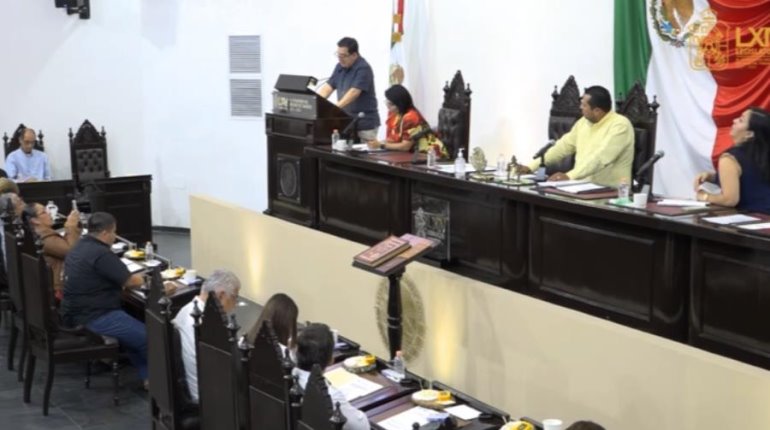 Desaparecer obligatoriedad de sesionar 2 veces por semana, propone Morena en Congreso local 