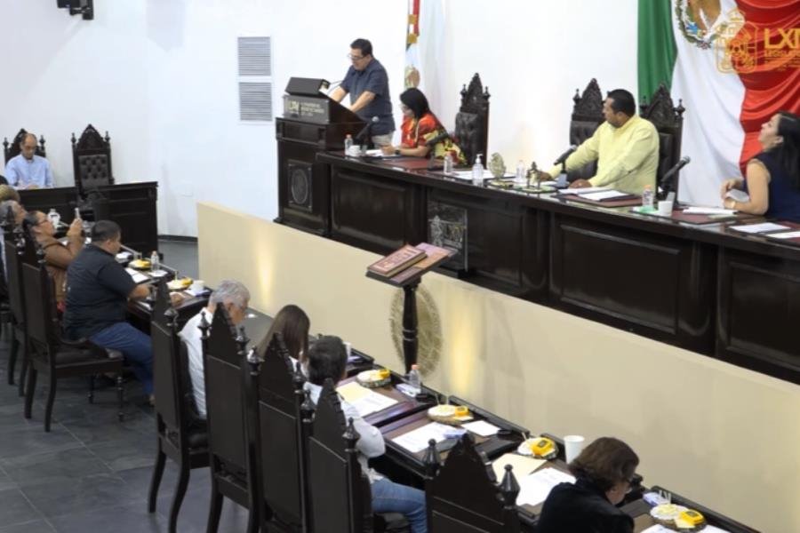 Desaparecer obligatoriedad de sesionar 2 veces por semana, propone Morena en Congreso local 