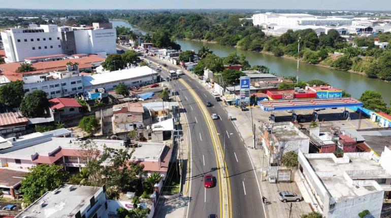 Reconstruyen pavimento en tramo de periférico al Juan Graham