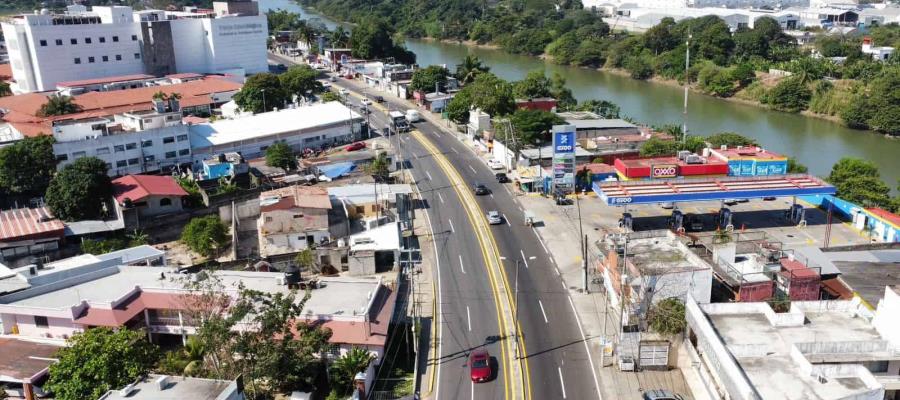 Reconstruyen pavimento en tramo de periférico al Juan Graham