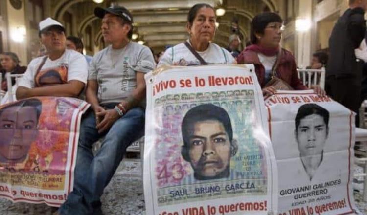 Amnistía Internacional urge a Obrador a que Sedena entregue información sobre caso Ayotzinapa