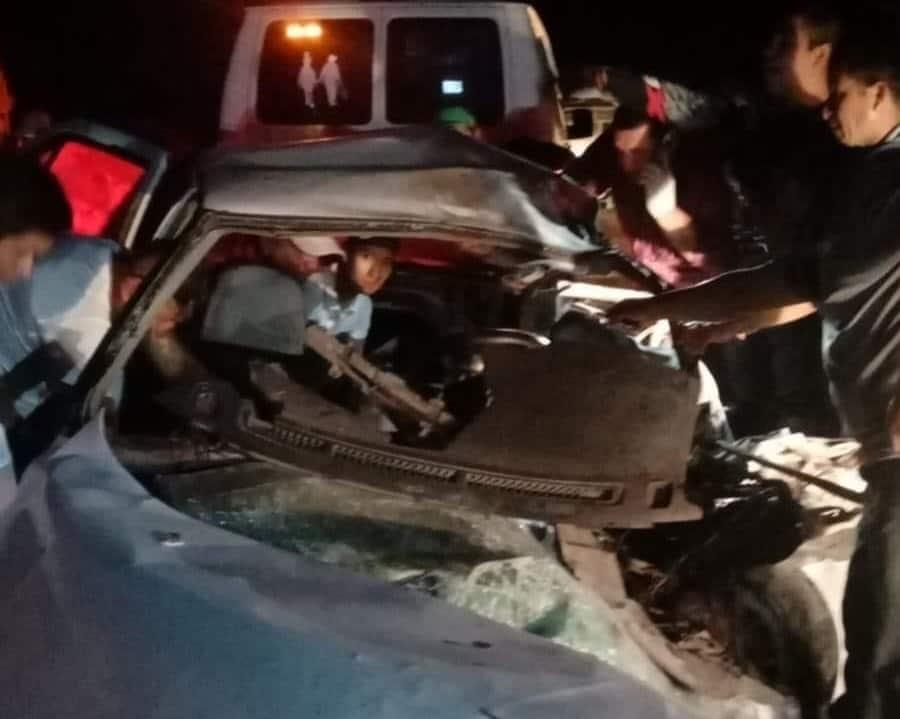 Aparatoso accidente en la Villahermosa-Escárcega deja 2 lesionados