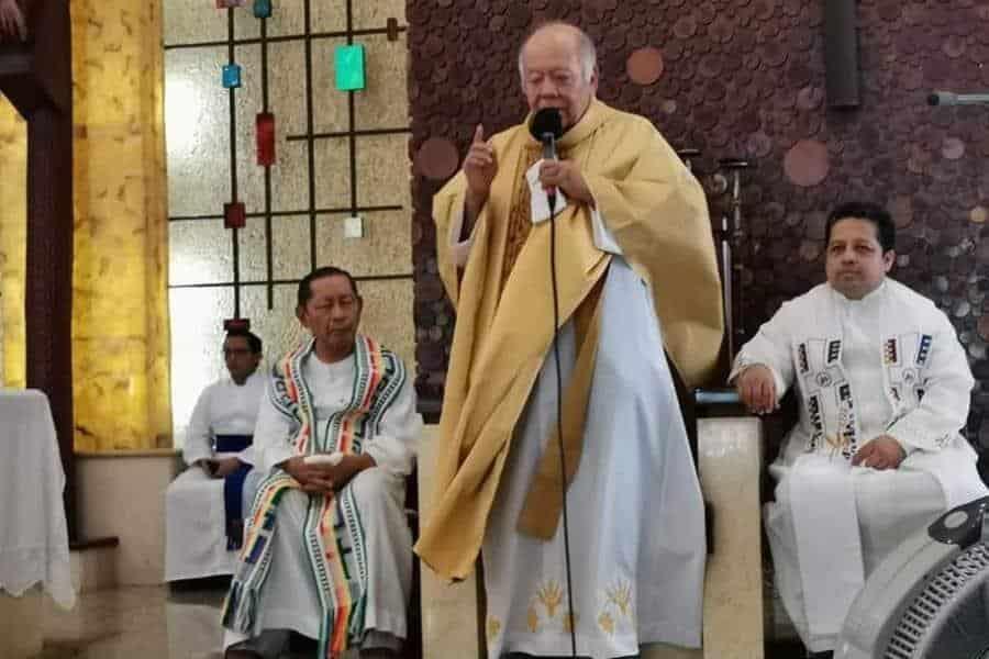 Creman restos del padre Lino Rosales; cenizas permanecerán en parroquia de la Santa Cruz