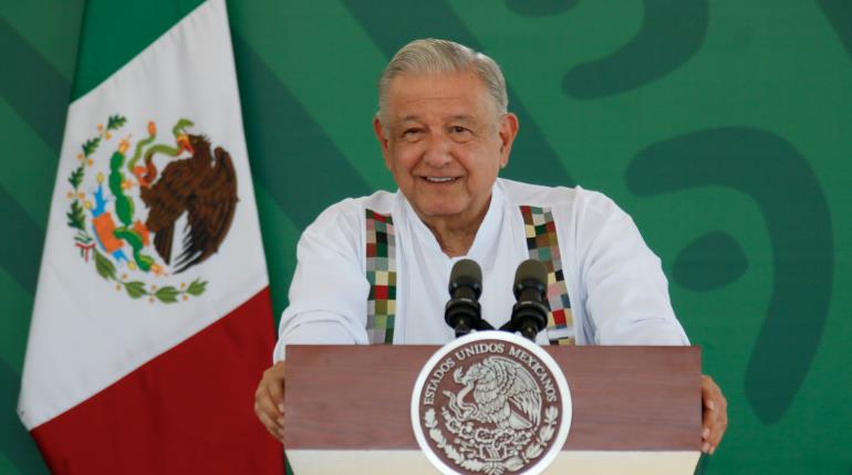 "Es lo mejor": AMLO reconoce que Xóchitl tenga su conferencia de la verdad