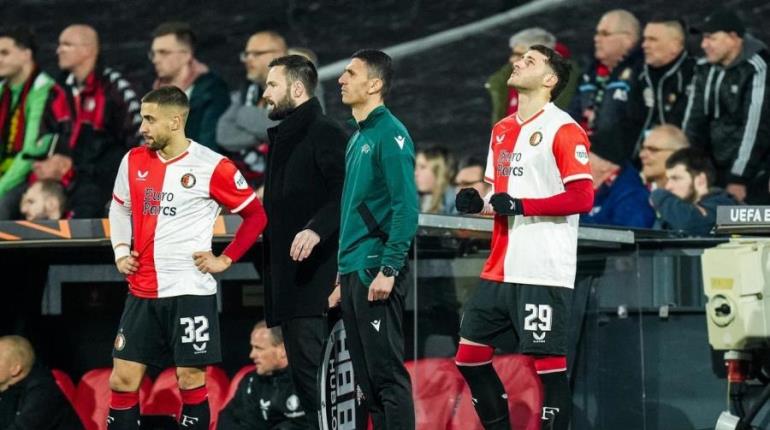 En la ida de los Playoffs de la Europa League, Feyenoord de Santi empata ante la Roma