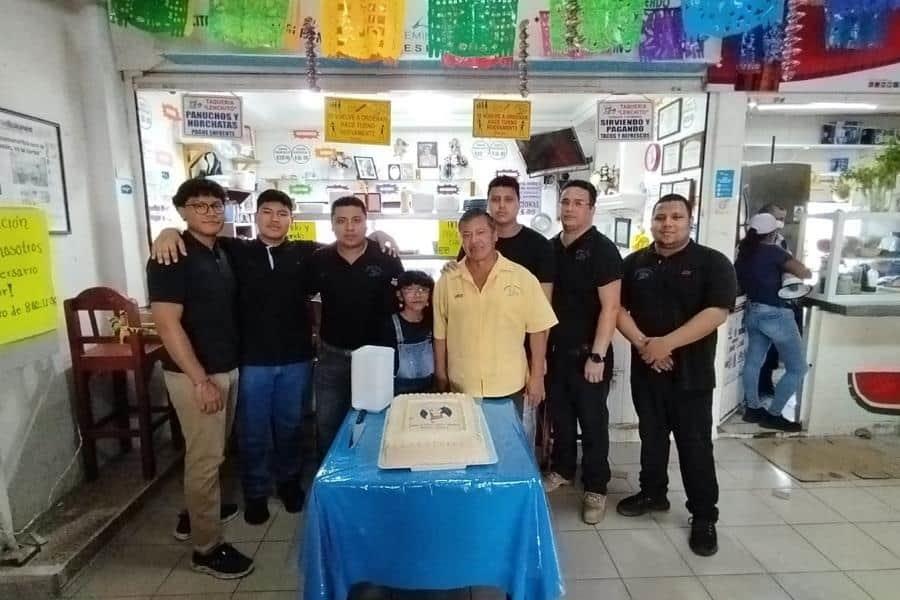 Celebra taquería Lenchito 66 años de sabor, atención y tradición