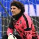 "Memo" Ochoa comete error garrafal en caída del Salernitana