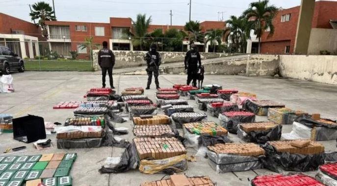 Aseguran en Ecuador 1.5 toneladas de cocaína con destino a México