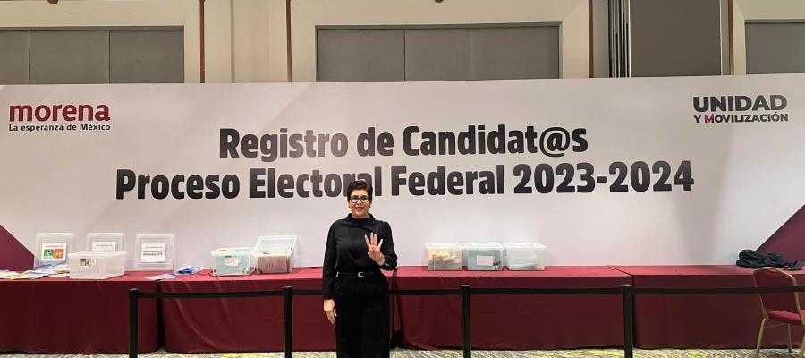 Morenistas tabasqueños se registran ante el INE como candidatos a diputado federal