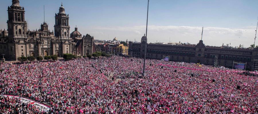 Llena marcha por la democracia Zócalo de CDMX