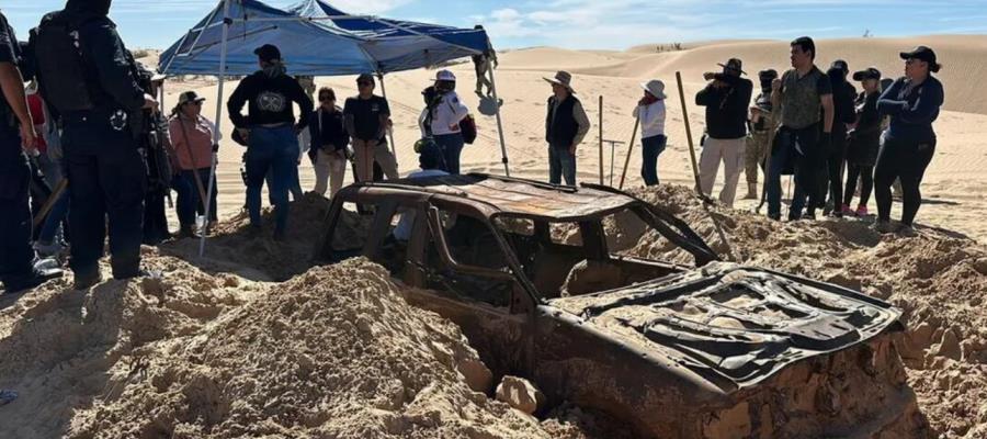 En Baja California, colectivos de búsqueda hallan camionetas quemadas y restos humanos