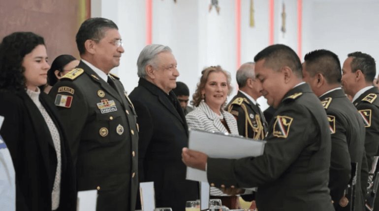 No ve AMLO resistencia de Fuerzas Armadas con llegada de la primer Comandante Supremo mujer