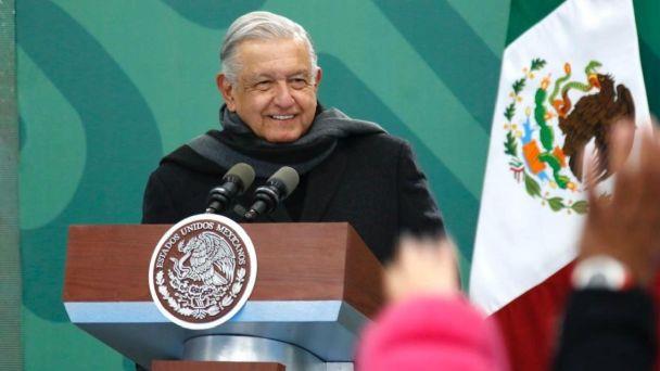 En su gobierno se ha reducido la corrupción, reitera AMLO