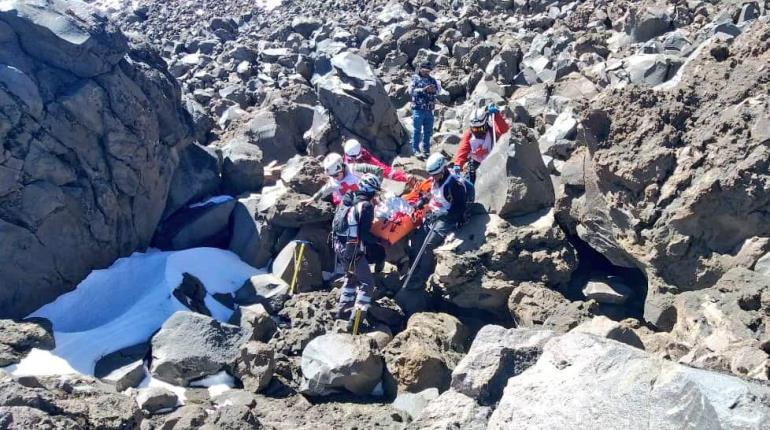 Muere alpinista tras perder el rumbo en el Pico de Orizaba