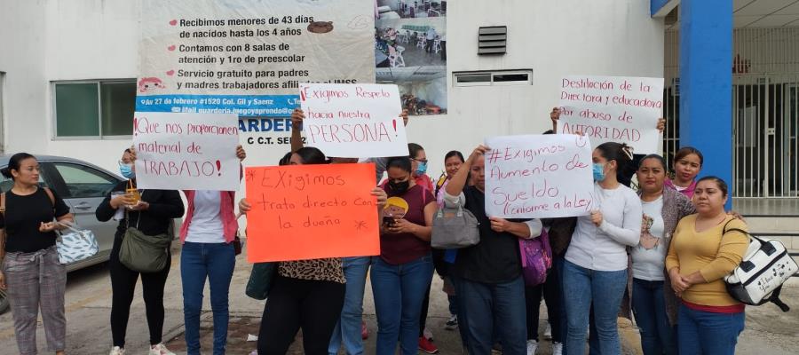 Protestan trabajadoras de guardería; piden aumento salarial y denuncian malos tratos