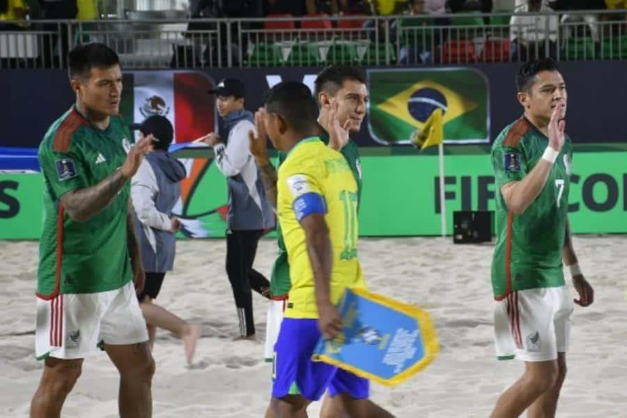 México se despide del Mundial de futbol de playa con derrota ante Brasil