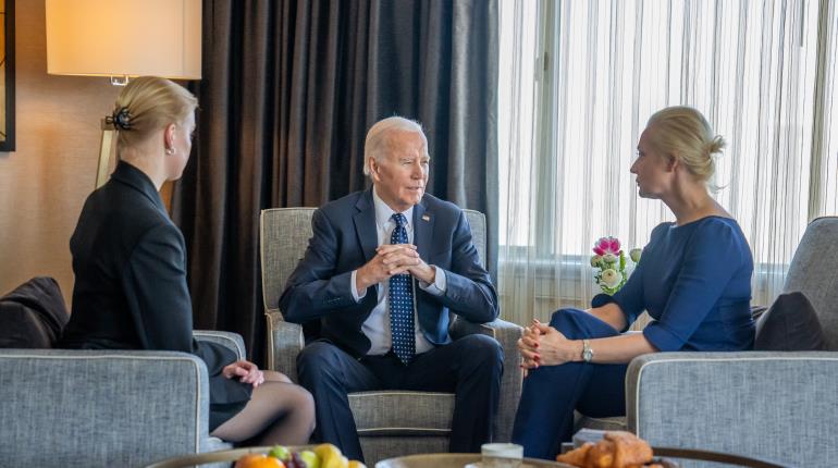 Biden se reúne con viuda de Alexéi Navalny en San Francisco