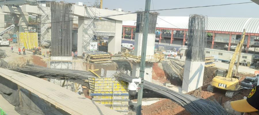 Cae estructura y lesiona a 6 trabajadores en obras del Trolebús Elevado en CDMX