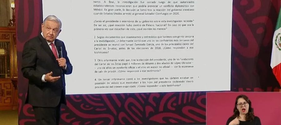 "Bajan" conferencia en la que AMLO ventiló número de periodista