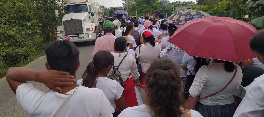 Con marcha exigen paz en Huimanguillo