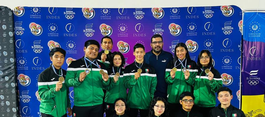 Tabasqueños ganan 8 medallas en Campeonato Centroamericano de Karate en El Salvador