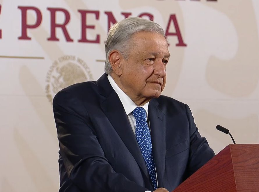 Granjas de ´bots´ para atacarlo en redes sociales provienen de Argentina: AMLO