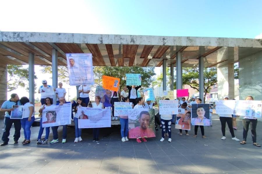 Marchan familiares de personas desaparecidas para exigir a FGE avances de investigaciones