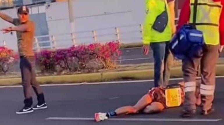 Arrollan a corredor en Medio Maratón de GDL; culpables huyen