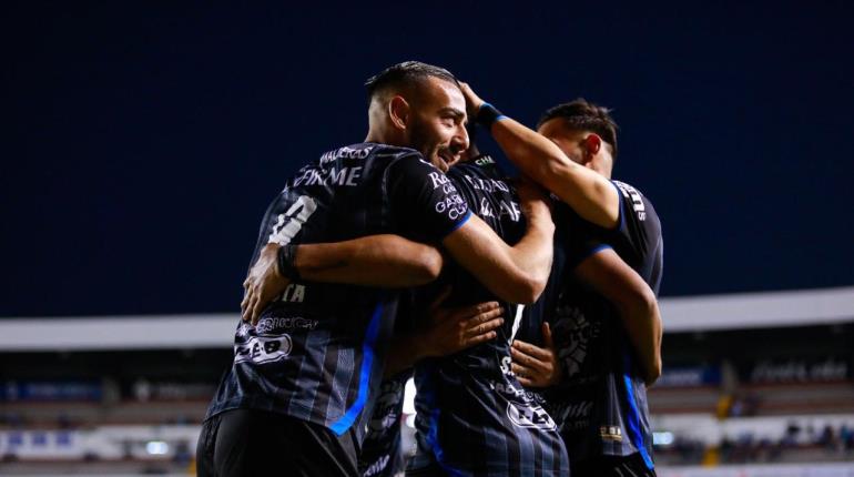 Querétaro golea 4-1 a San Luis en continuación de jornada 9