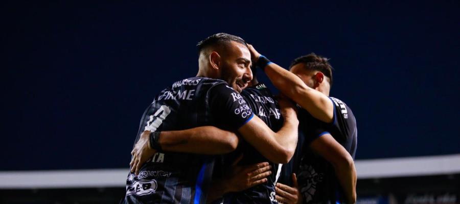 Querétaro golea 4-1 a San Luis en continuación de jornada 9