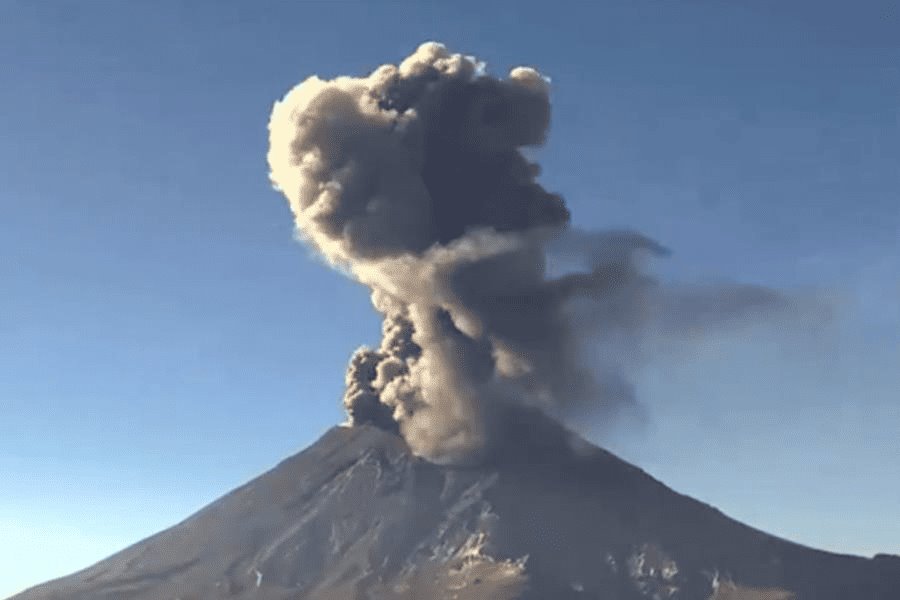 Cancelan vuelos en el AICM por actividad del Popocatépetl