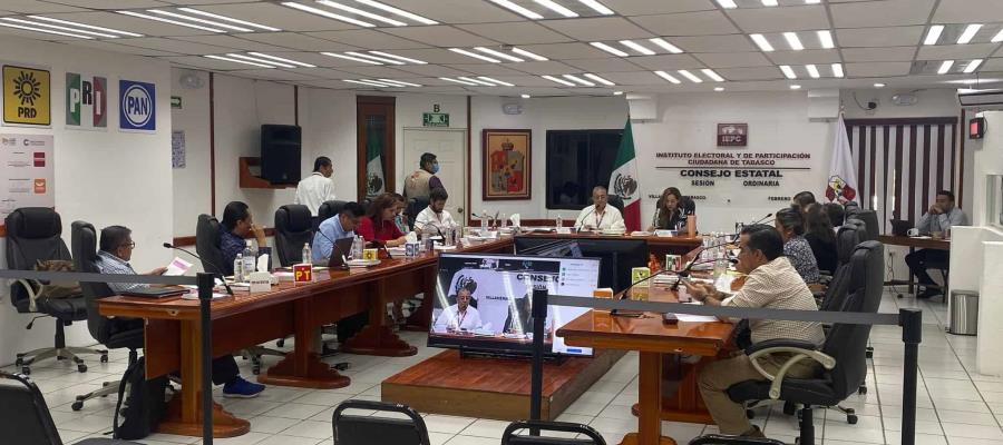 Ordena IEPC a 5 partidos políticos designar de manera paritaria a representantes en Consejos Distritales