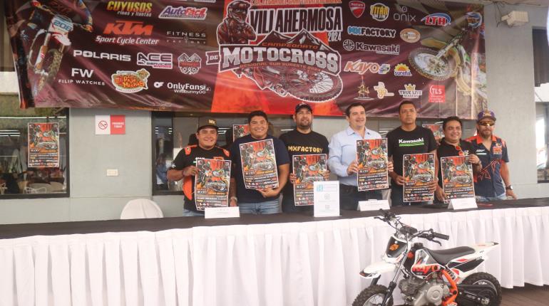 140 pilotos en Campeonato de Regional Sur-Surestes de Motocross en Villahermosa