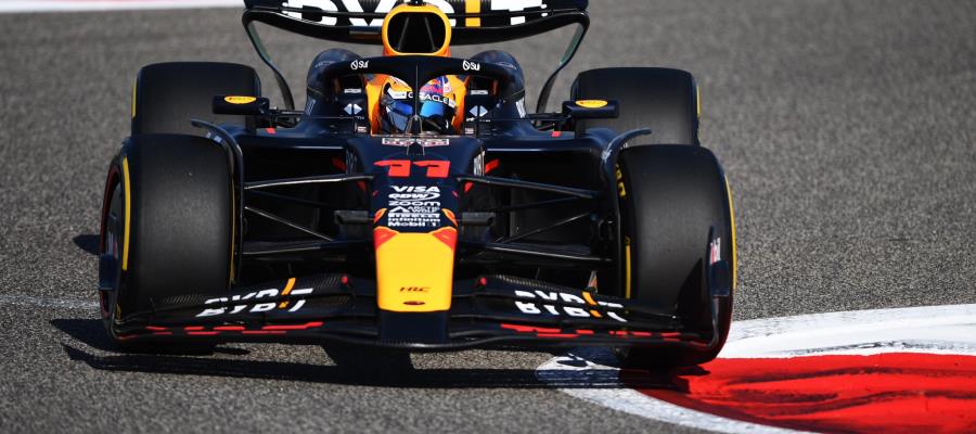 Verstappen gana el GP de Baréin y "Checo" termina 2do