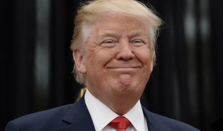 Critica Trump a la fiscal de Georgia por sus "aventuras sexuales" con el fiscal especial de su caso
