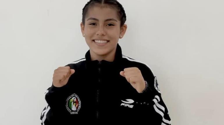 Abanderan a la peleadora de Comalcalco, Sofia Marcial, para el Mundial de Muaythai en Tailandia