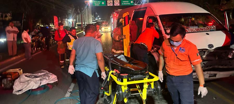 Seis vehículos siniestrados y una persona prensada fue el saldo de tres accidentes en Centro